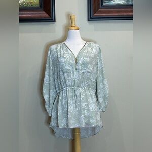 Orange Kiss | Size 2X Sage Green/White Floral Blouse